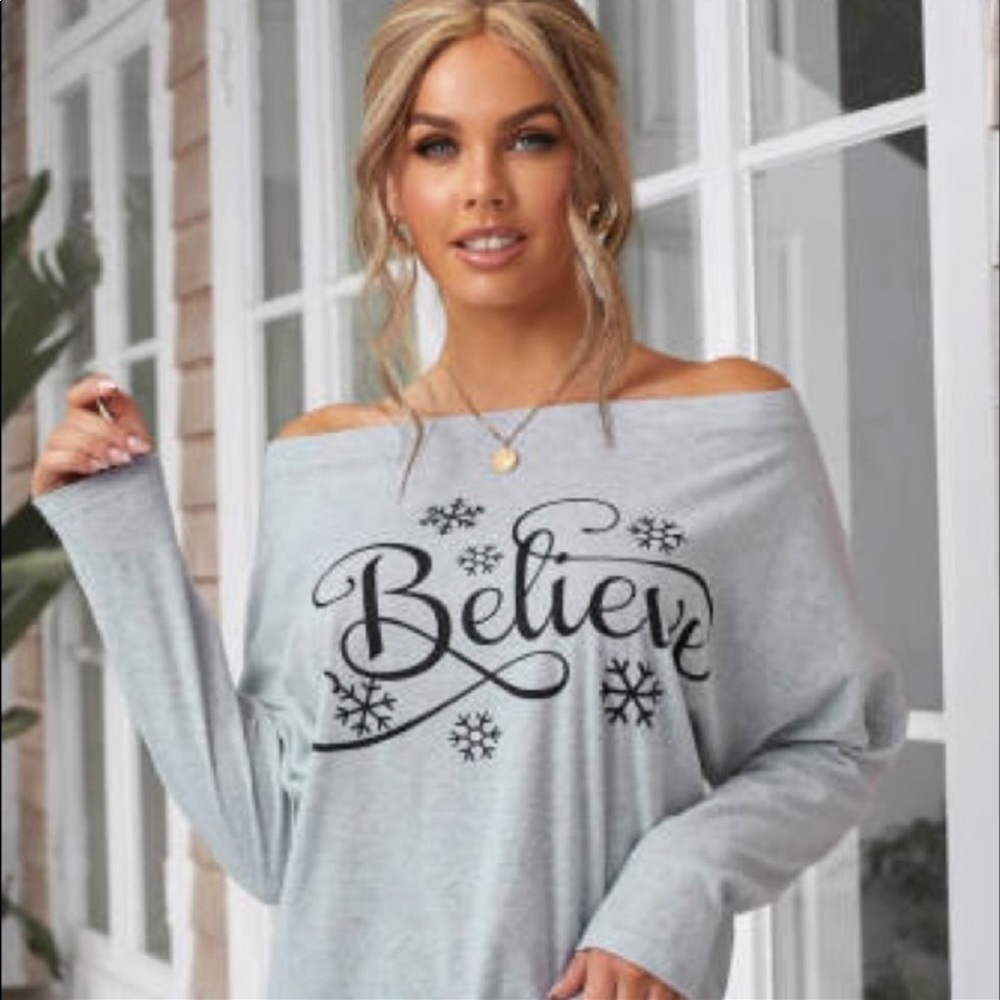 NWT CHRISTMAS PULLOVER - Picture 2 of 7